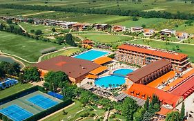 Ambassadori Kachreti Golf Resort
